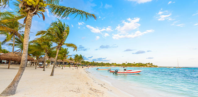 Akumal from airport